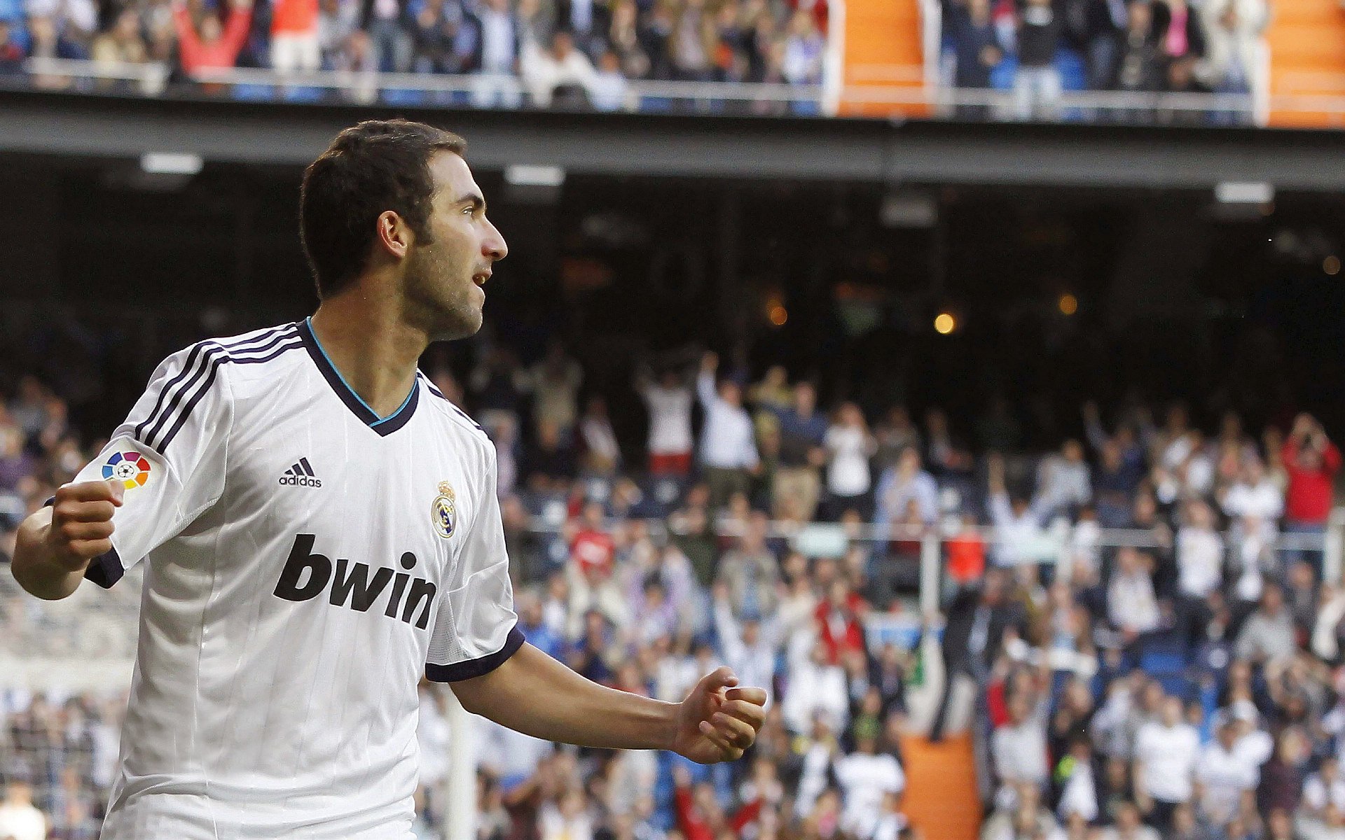 法国队在欧预赛中获得一场艰难的胜利，法国欧预赛成绩